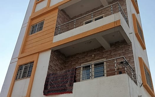 Row House For Sale (NA PLOT)